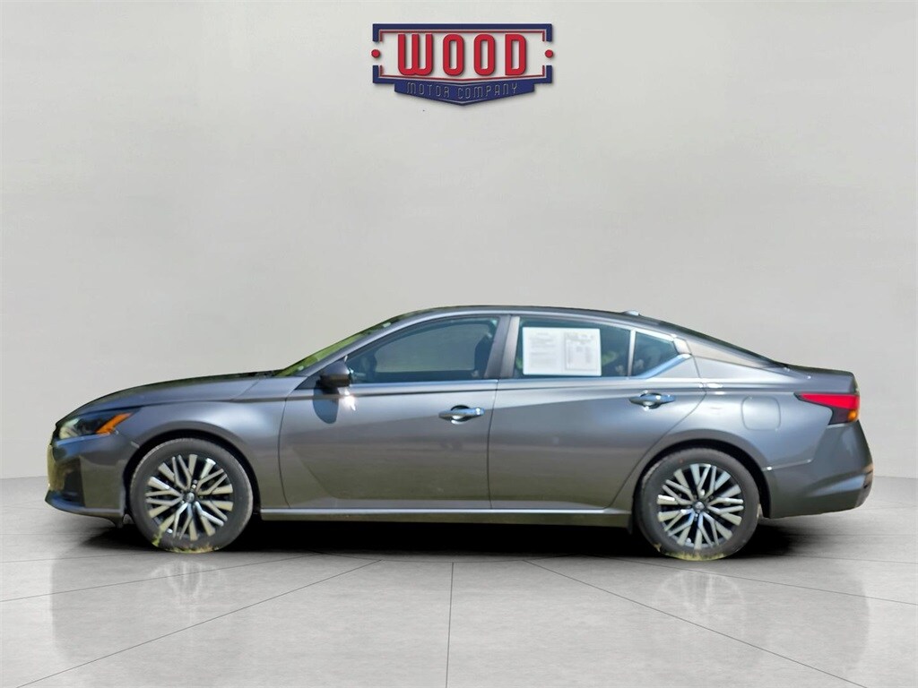2023 Nissan Altima 2.5 SV photo 4