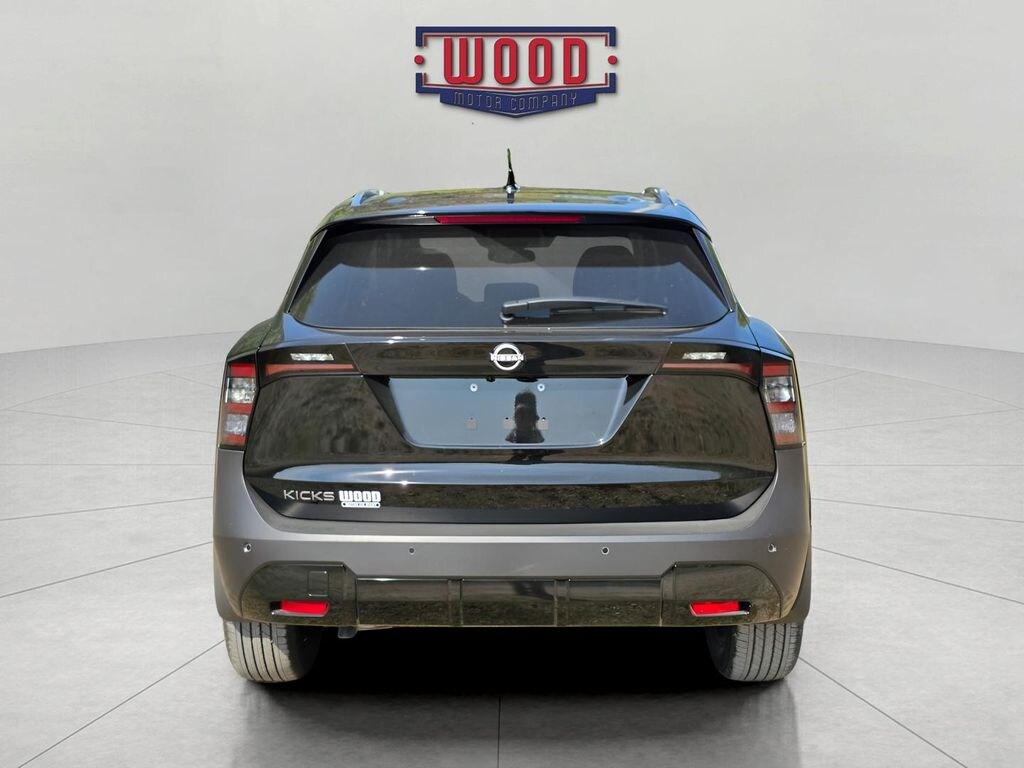 New 2026 Nissan Kicks SV SUV