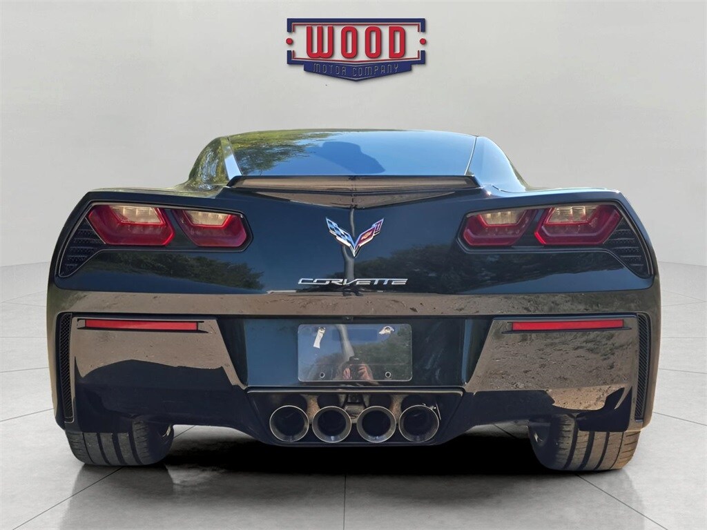 2017 Chevrolet Corvette Stingray 2LT photo 4