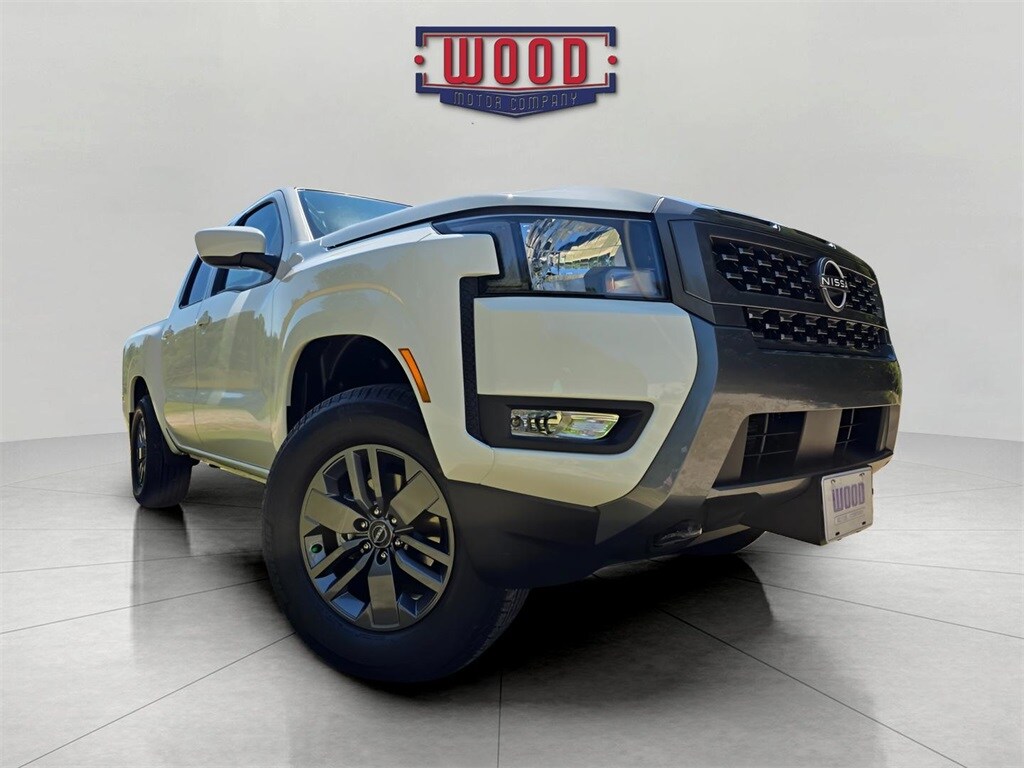 2025 Nissan Frontier SV photo 3