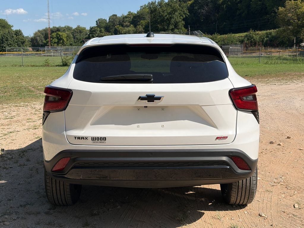 Used 2025 Chevrolet Trax 1RS SUV