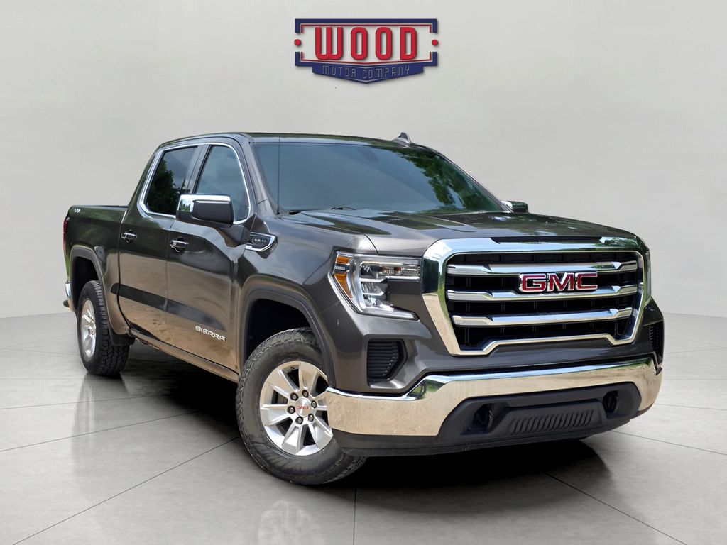 2019 GMC Sierra 4WD Crew Cab Short Box SLE's photo