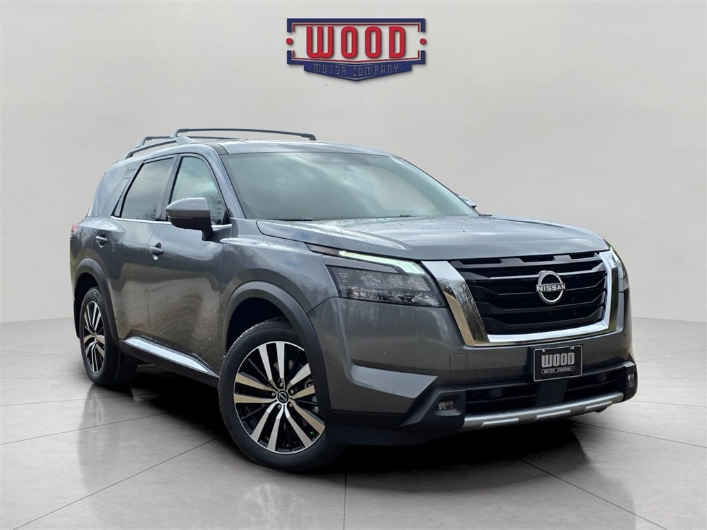 2025 Nissan Pathfinder Platinum's photo