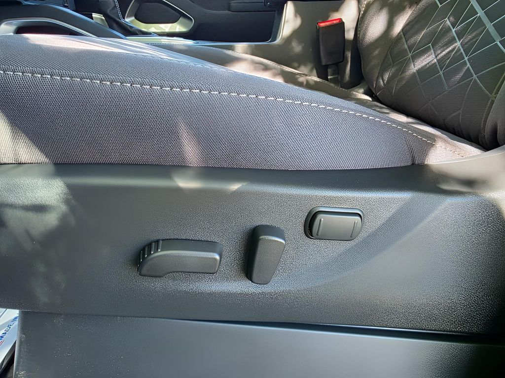 2026 Nissan Frontier SV - Photo 18