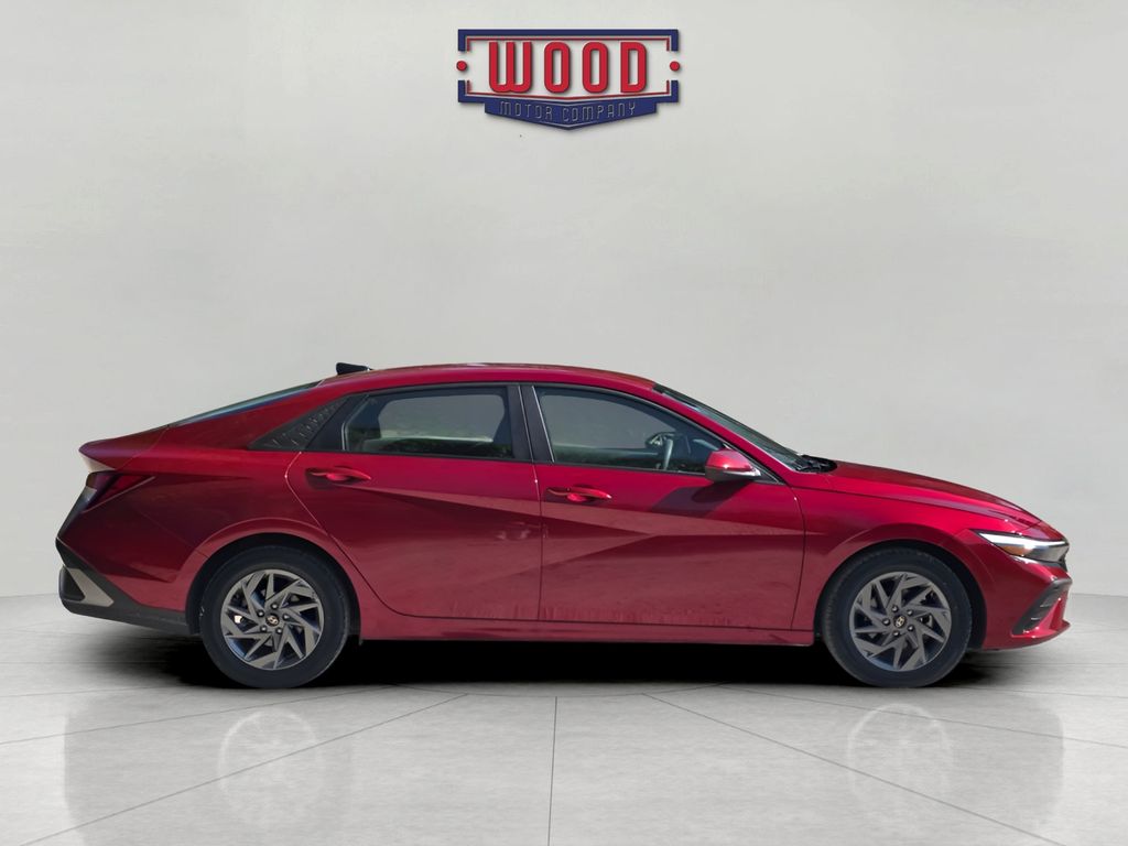 Used 2024 Hyundai Elantra SEL with VIN KMHLM4DG0RU836196 for sale in Harrison, AR