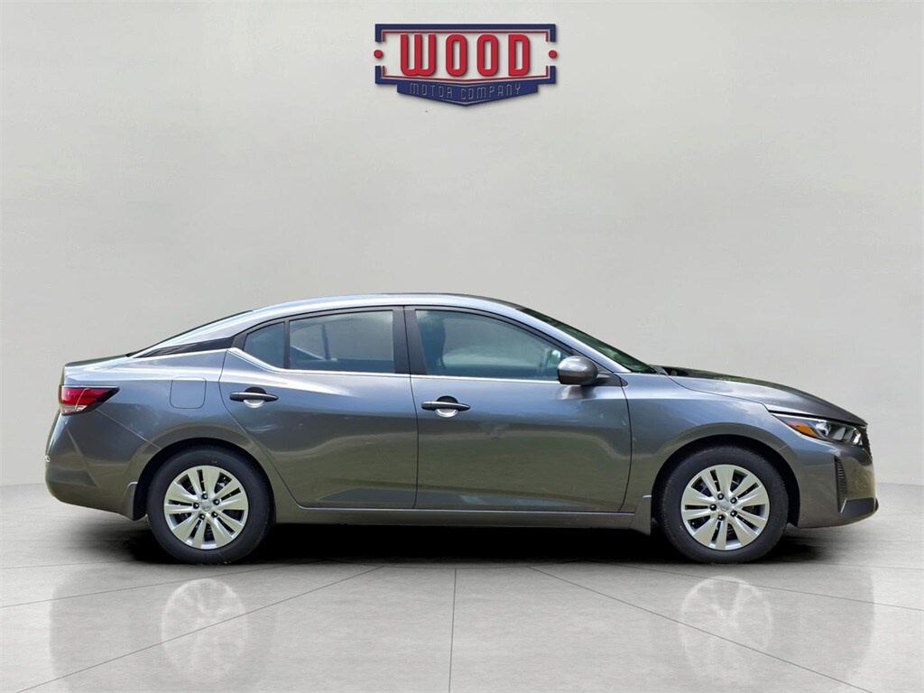 2025 Nissan Sentra S photo 2