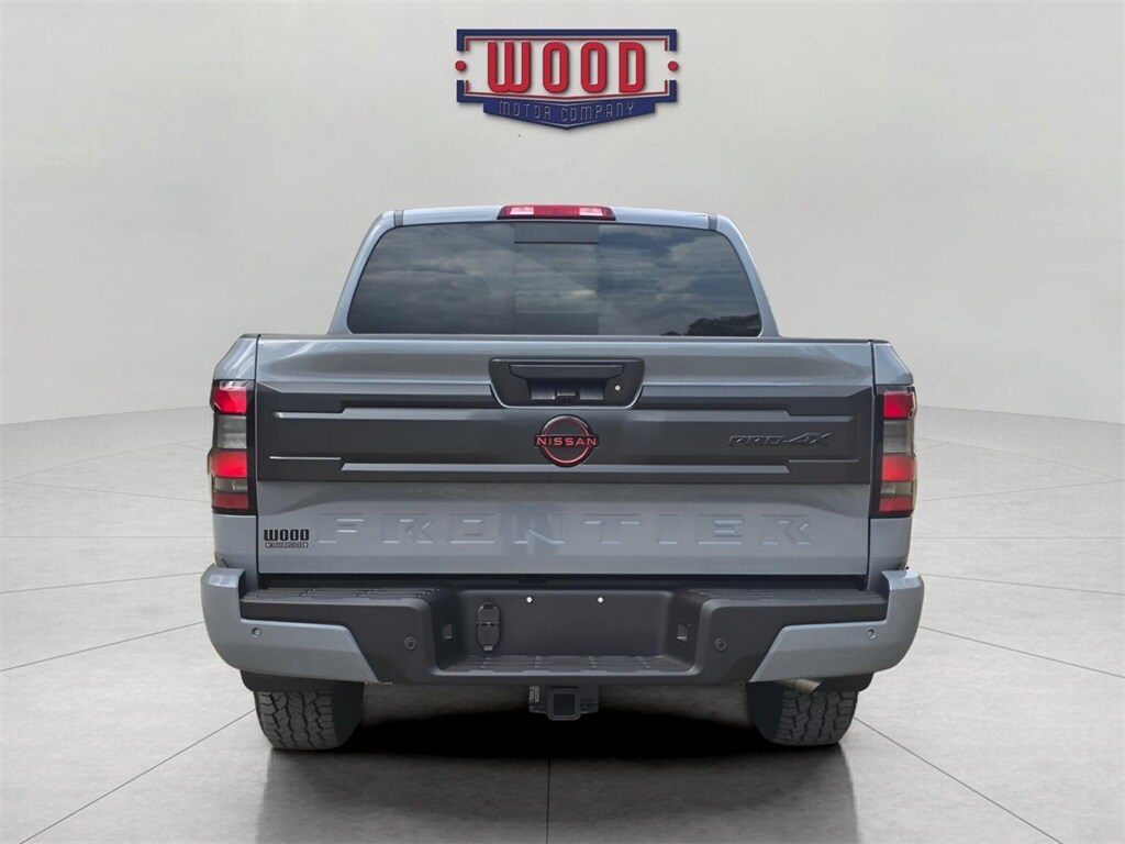 2026 Nissan Frontier PRO-4X photo 2