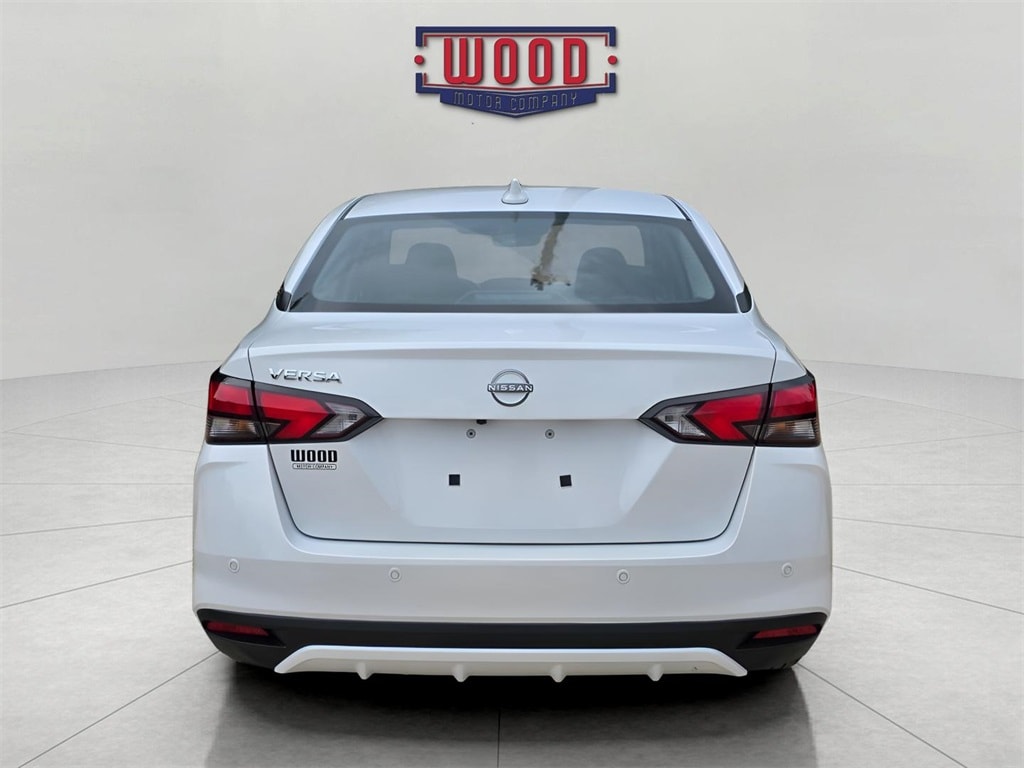 New 2025 Nissan Versa 1.6 SV Sedan