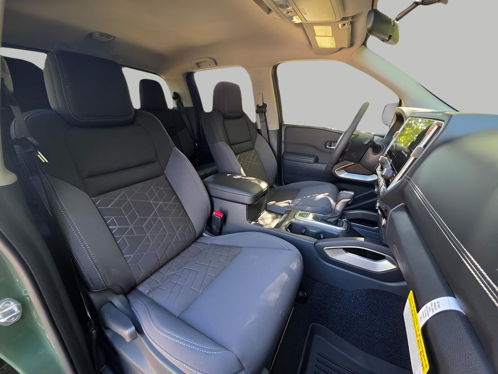 2026 Nissan Frontier SV - Photo 12