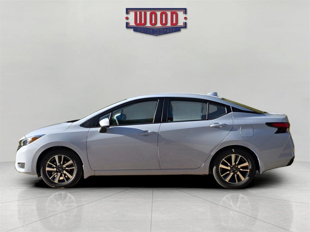 New 2025 Nissan Versa 1.6 SV Sedan