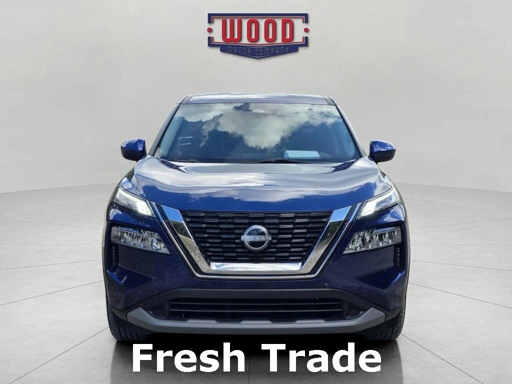 2023 Nissan Rogue SV photo 2