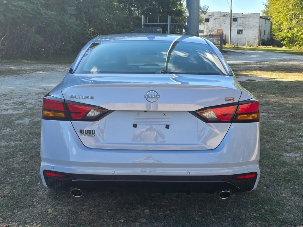 New 2025 Nissan Altima SR Sedan