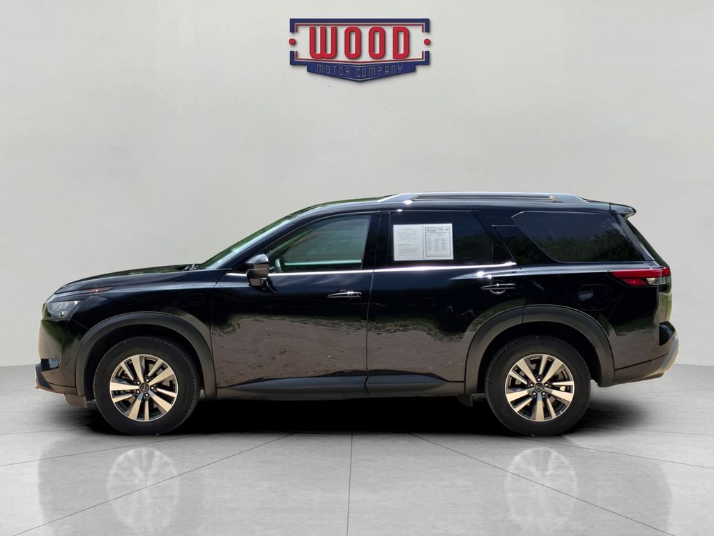 Used 2025 Nissan Pathfinder SL SUV