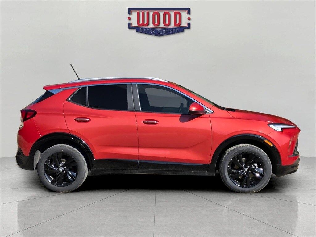 2024 Buick Encore GX Sport Touring photo 2