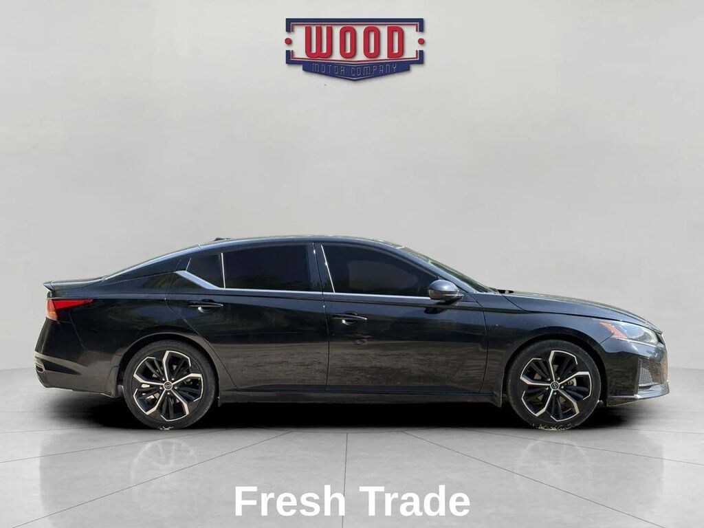 Used 2023 Nissan Altima 2.5 SR Sedan