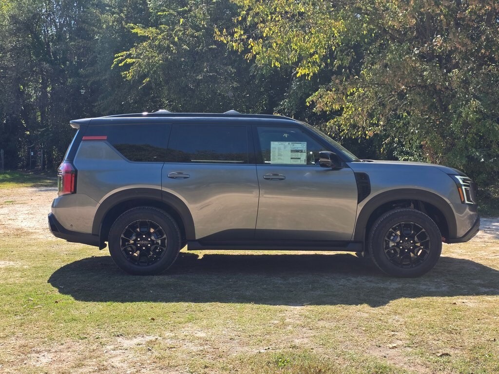 2026 Nissan Armada photo 2
