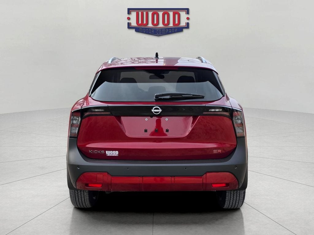 New 2026 Nissan Kicks SR SUV