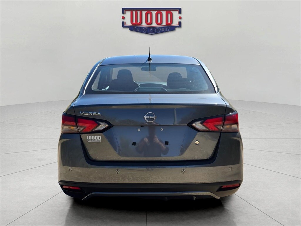 New 2025 Nissan Versa 1.6 S Sedan