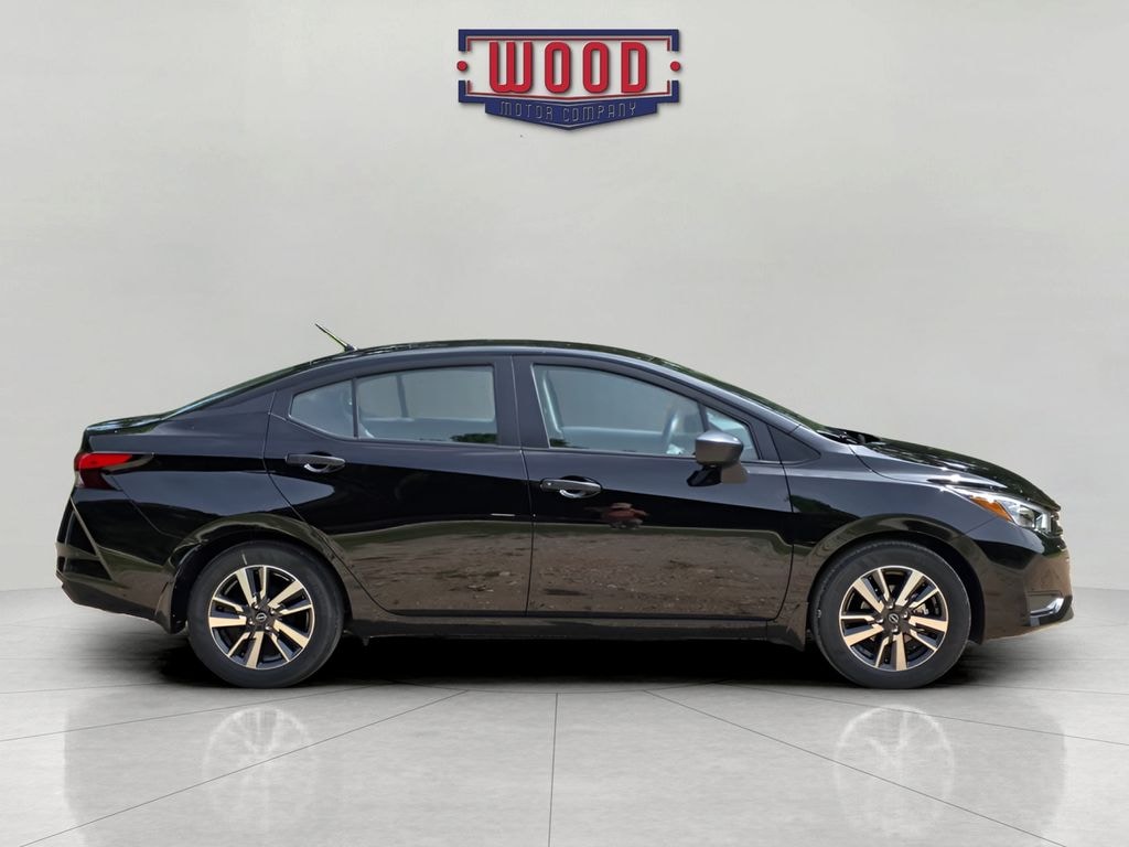 New 2025 Nissan Versa 1.6 S Sedan