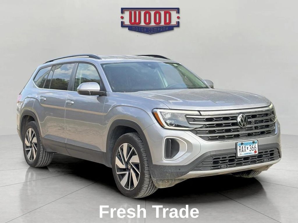 Used 2024 Volkswagen Atlas 2.0T SE w/Technology SUV