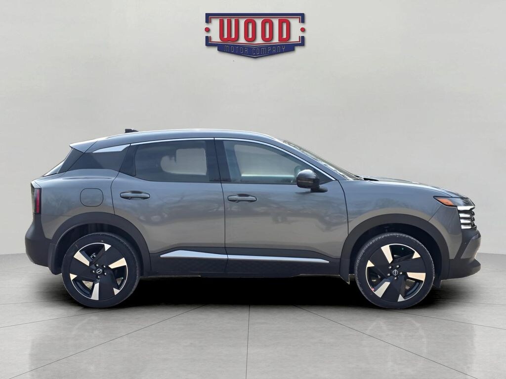 New 2026 Nissan Kicks SR SUV