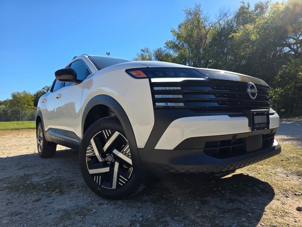 2026 Nissan Kicks SV photo 2