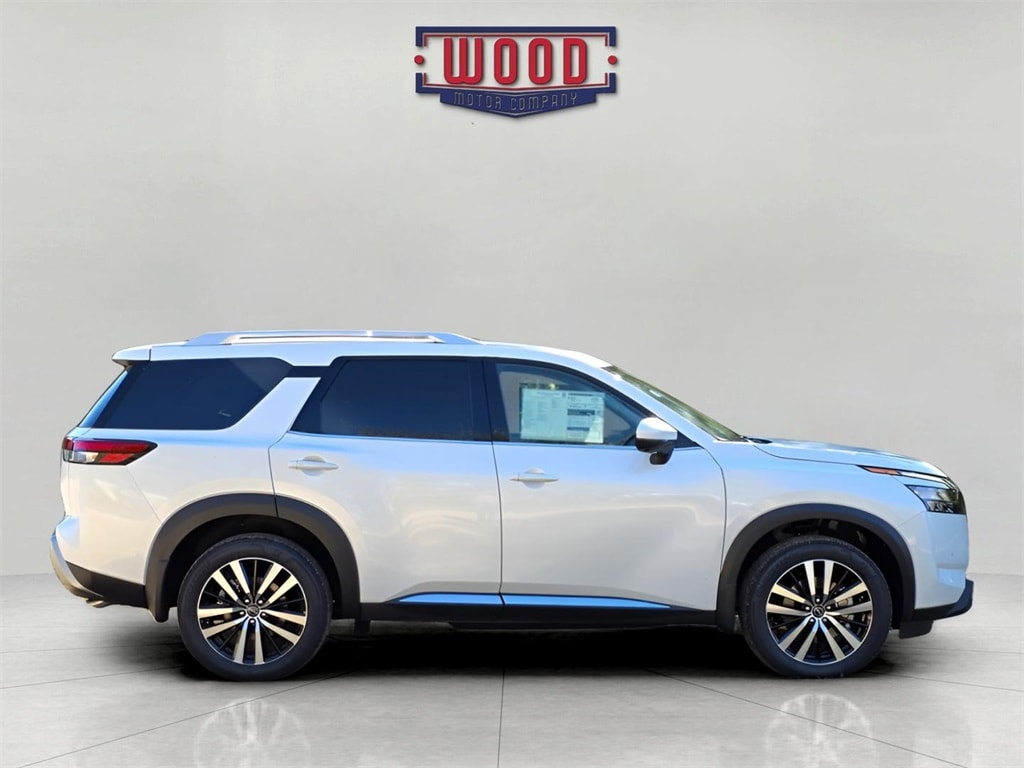 New 2025 Nissan Pathfinder Platinum SUV