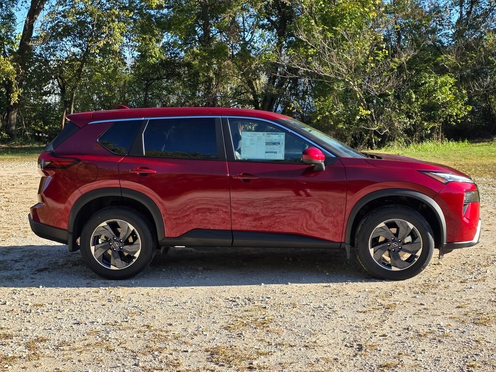 2026 Nissan Rogue SV photo 2