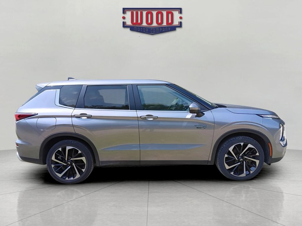 Used 2023 Mitsubishi Outlander Phev SE SUV