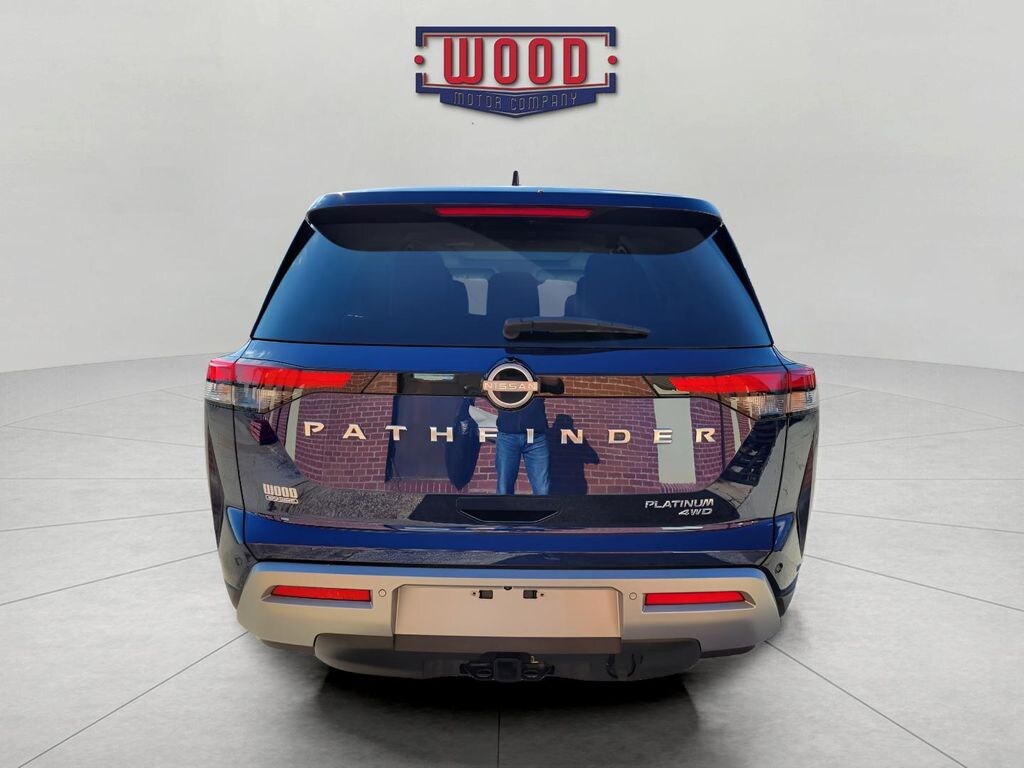 Used 2023 Nissan Pathfinder Platinum SUV
