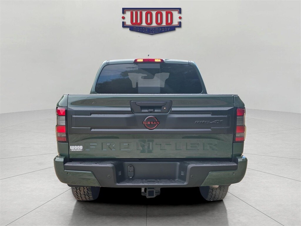 2026 Nissan Frontier PRO-4X photo 2