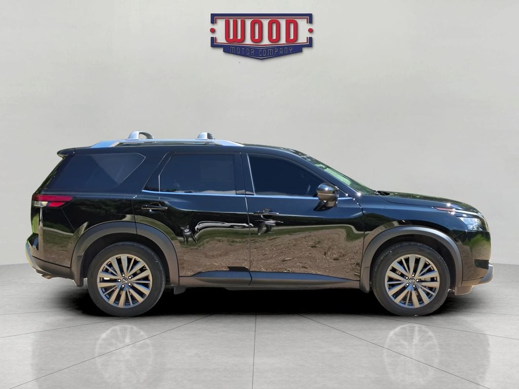 Used 2025 Nissan Pathfinder SL SUV