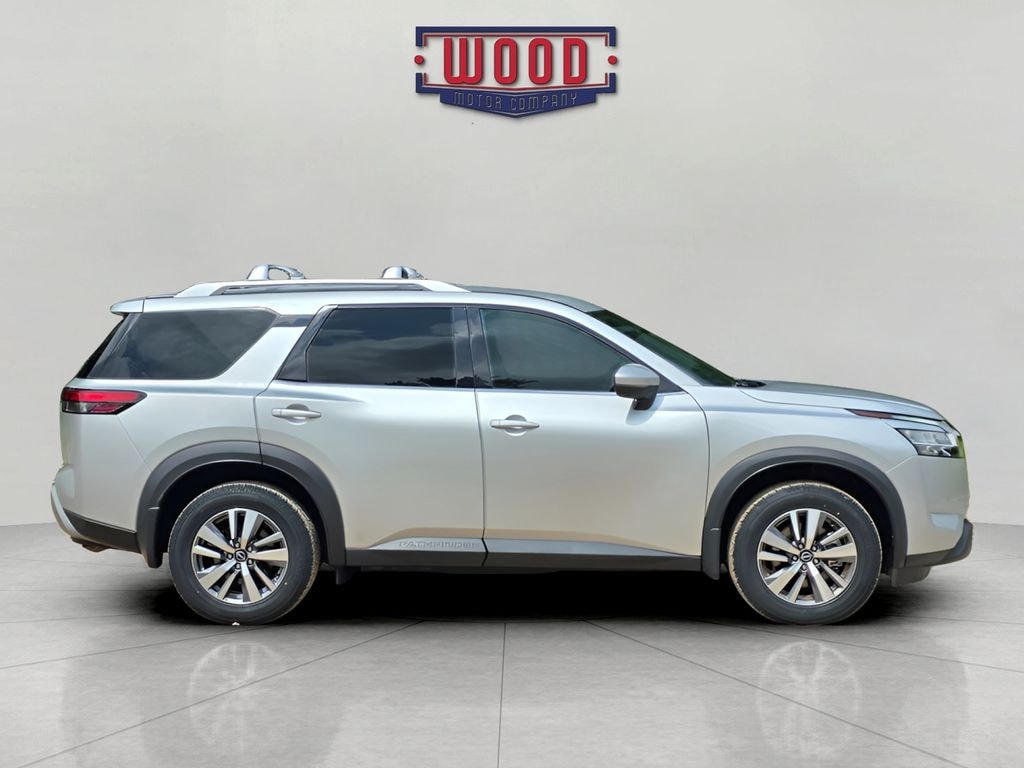 Used 2023 Nissan Pathfinder SL SUV