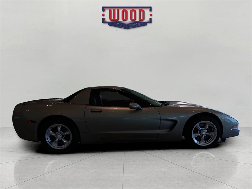 2000 Chevrolet Corvette Base Coupe photo 2