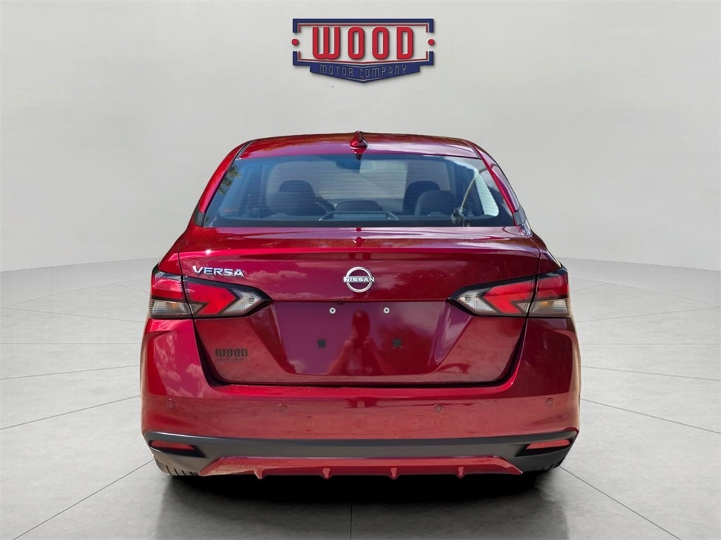 New 2025 Nissan Versa 1.6 SV Sedan