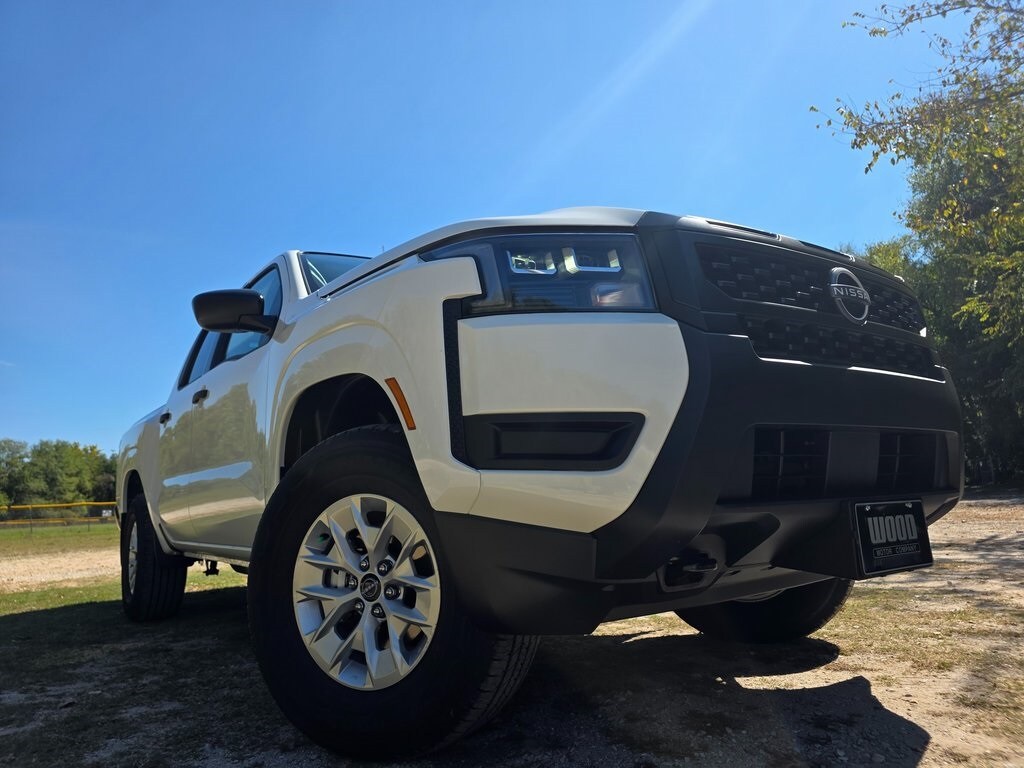 2026 Nissan Frontier S photo 2