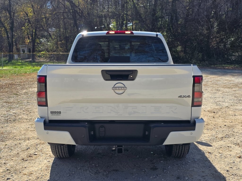 2026 Nissan Frontier SV photo 3