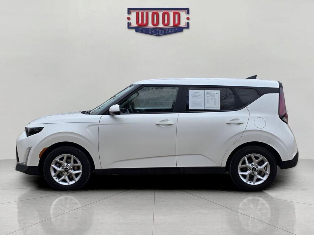 Used 2023 Kia Soul LX Hatchback