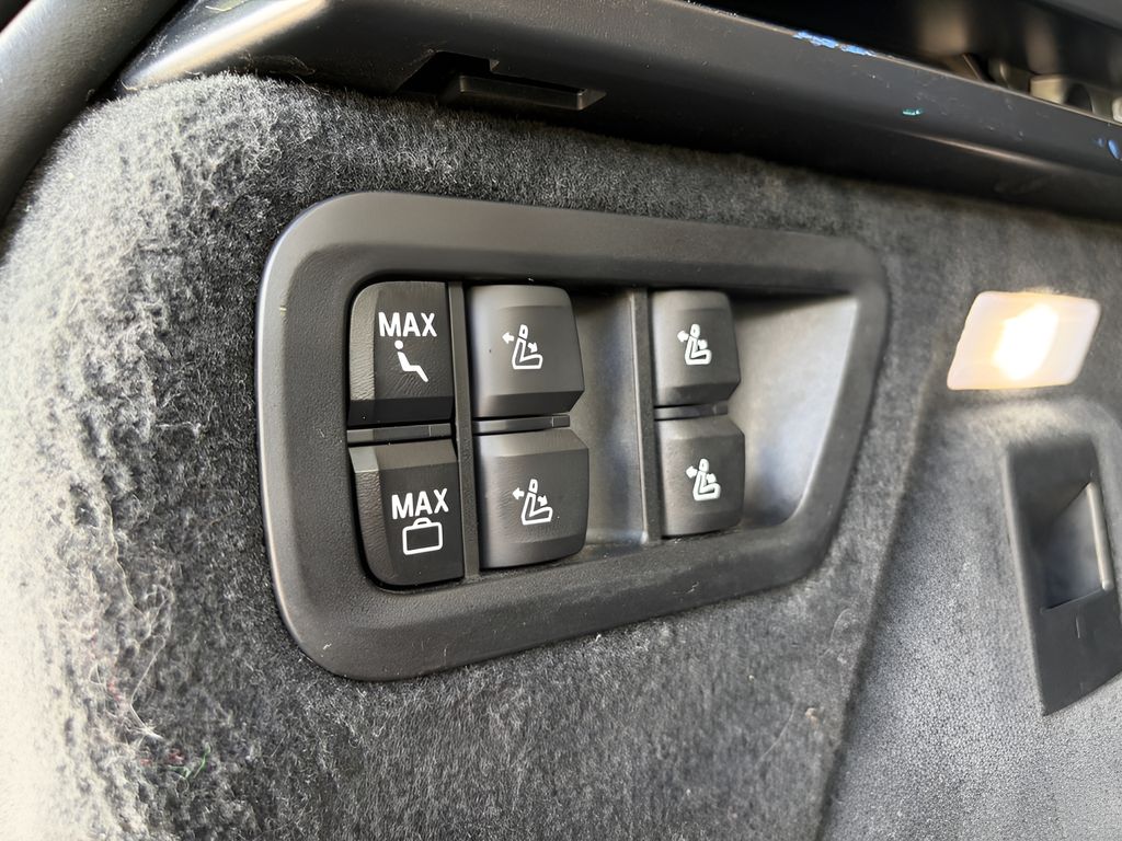 2023 BMW X7 40i - Photo 8