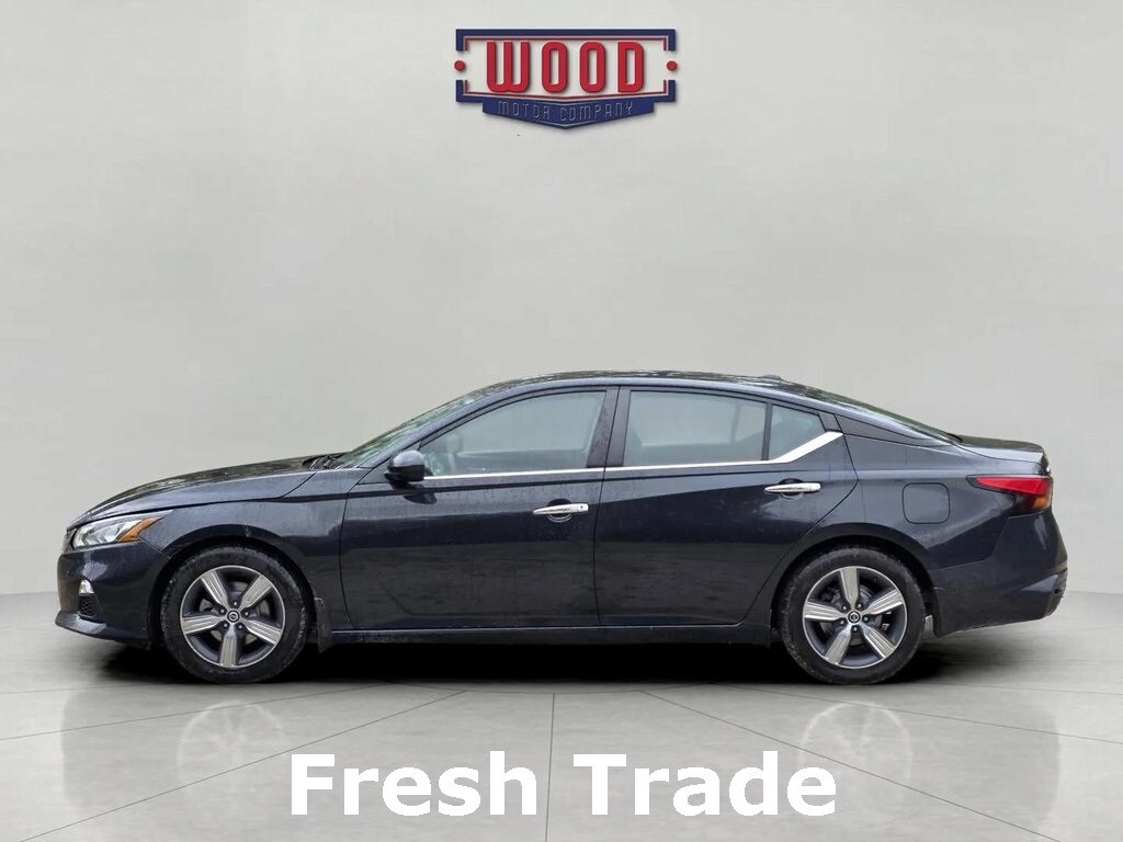 Used 2021 Nissan Altima 2.5 SV Sedan