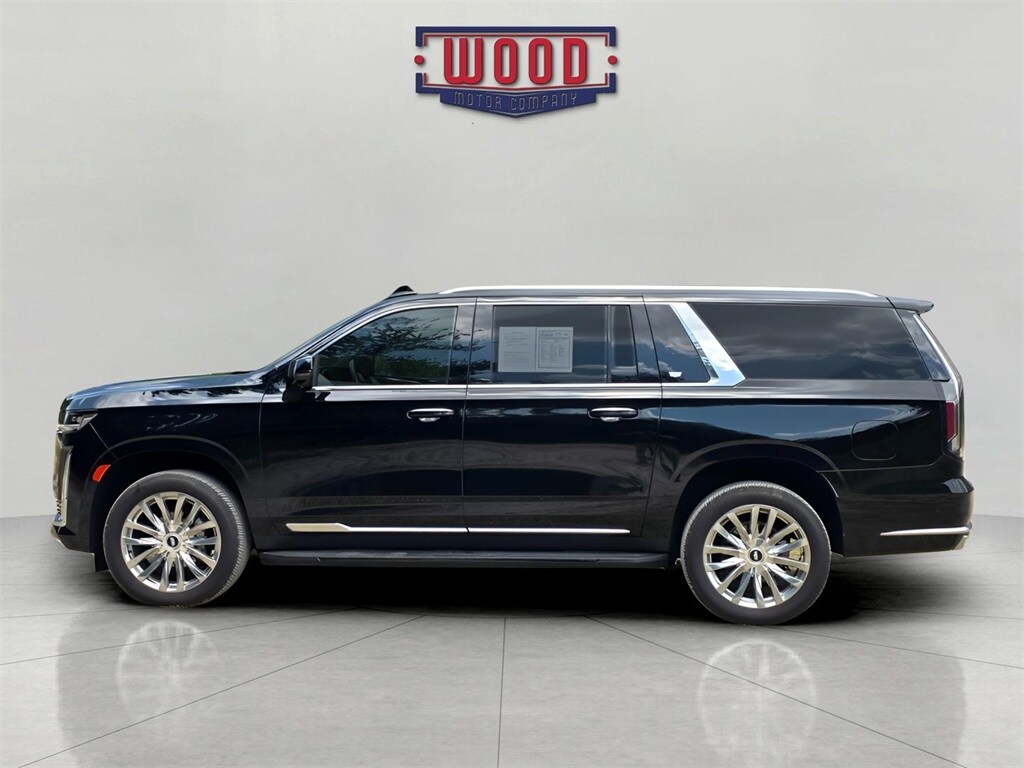 2024 Cadillac Escalade ESV Premium Luxury photo 3