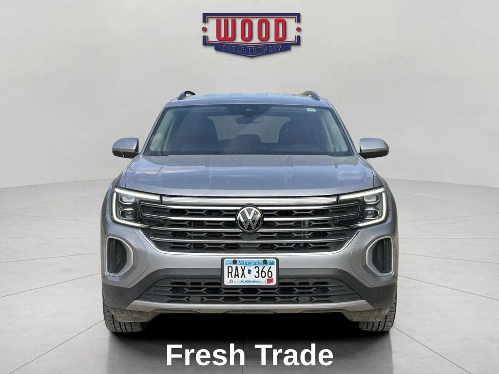 Used 2024 Volkswagen Atlas 2.0T SE w/Technology SUV