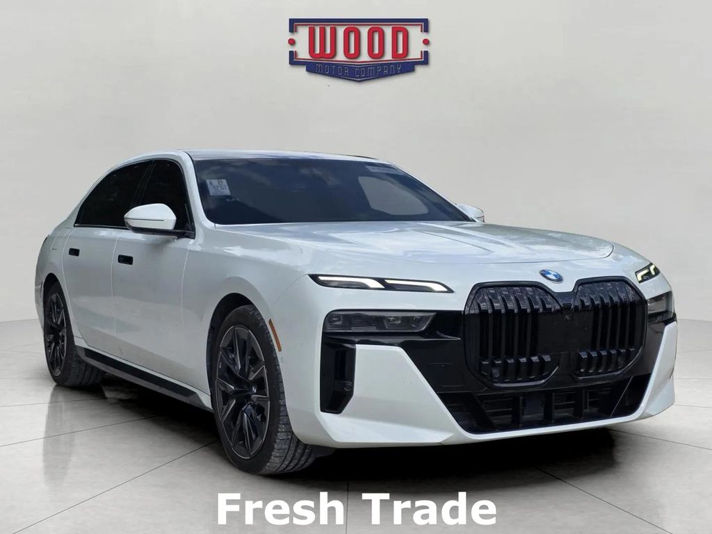 2023 BMW 7 Series 760i xDrive's photo