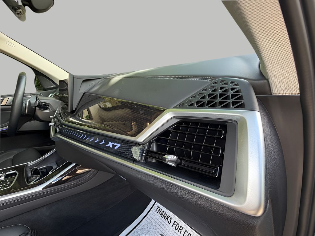 2023 BMW X7 40i - Photo 17