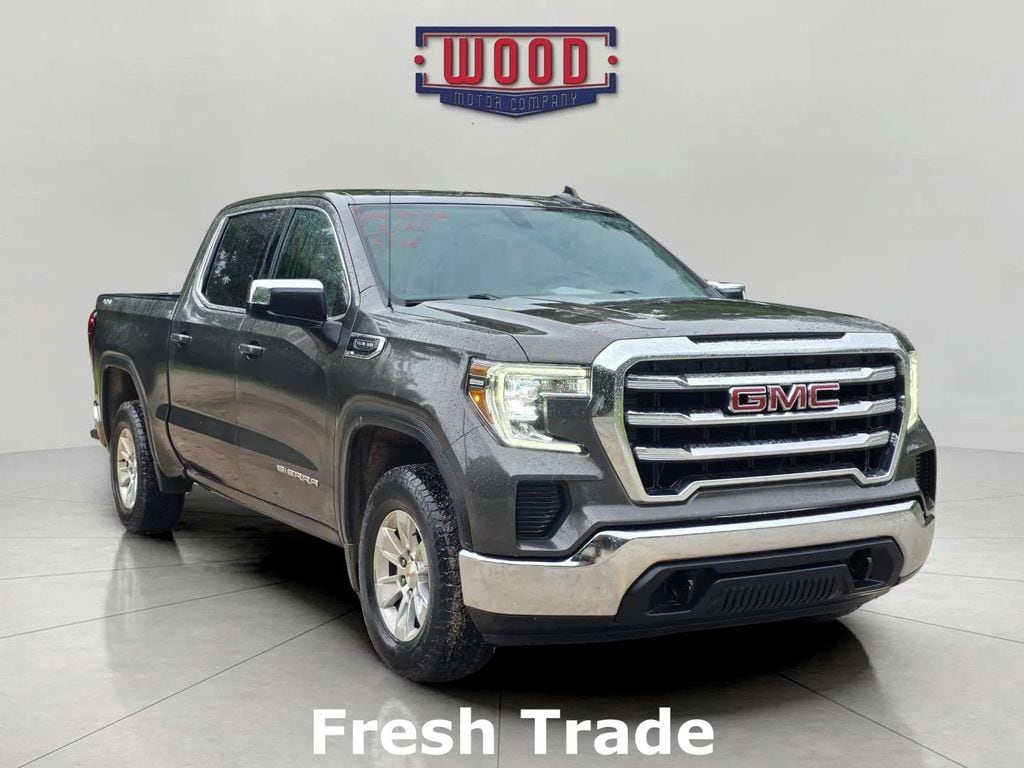 2019 GMC Sierra 4WD Crew Cab Short Box SLE's photo