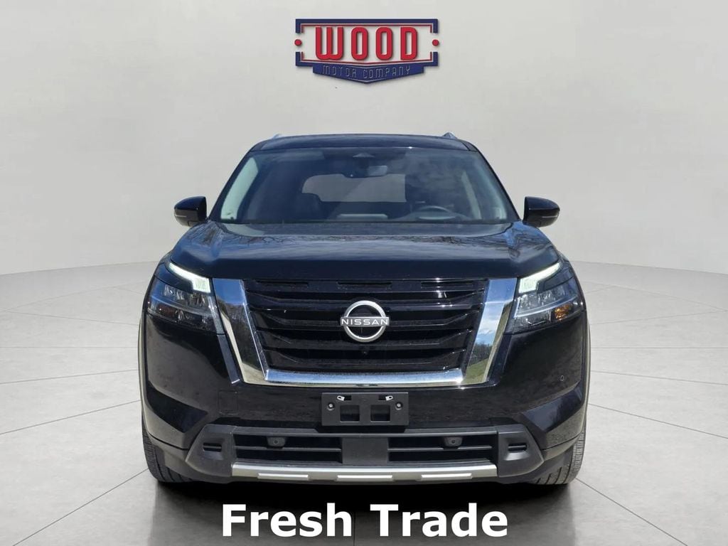 Used 2024 Nissan Pathfinder Platinum SUV