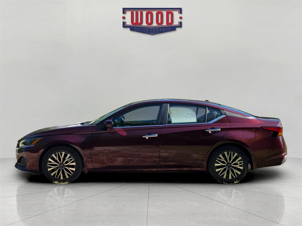 New 2025 Nissan Altima SV Sedan