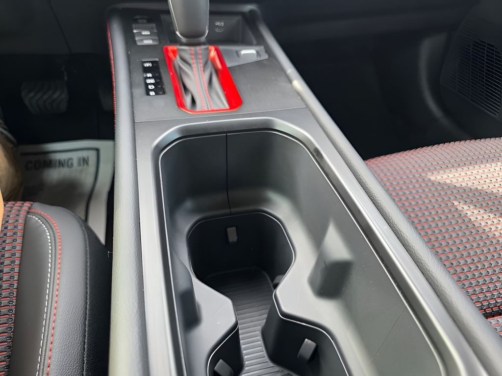 2026 Nissan KICKS SR - Photo 24