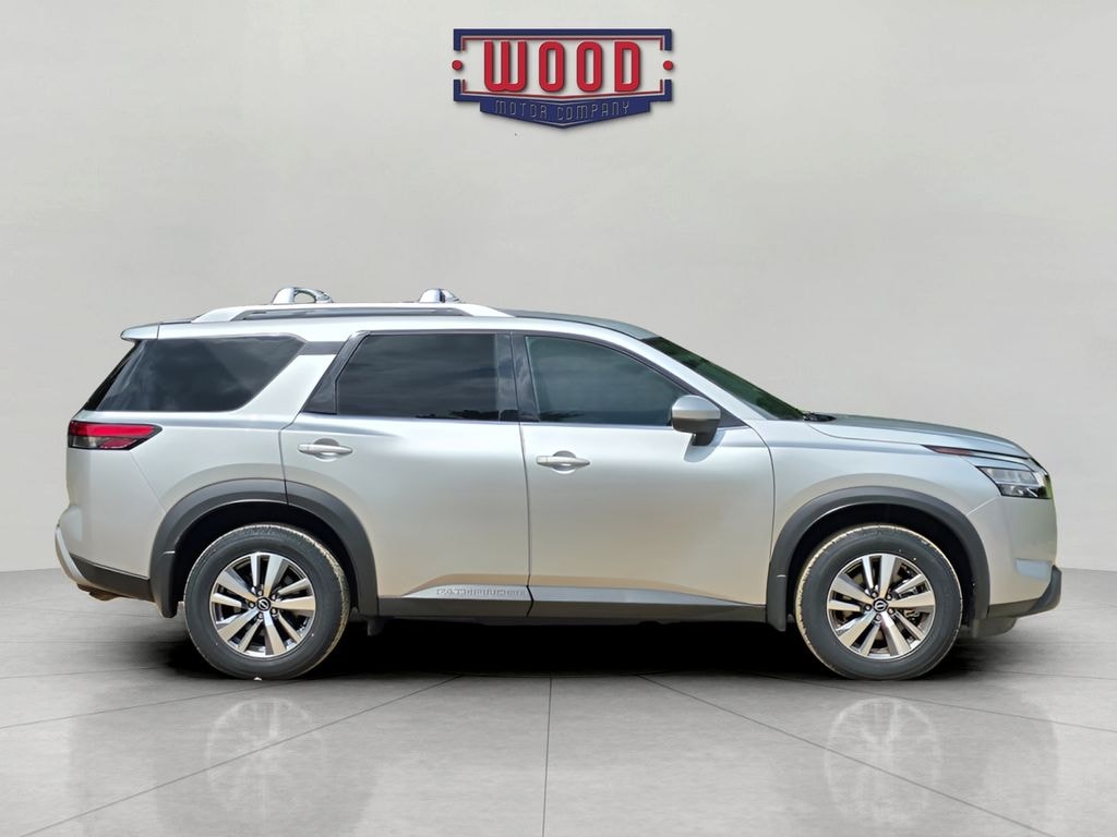 Used 2023 Nissan Pathfinder SL SUV