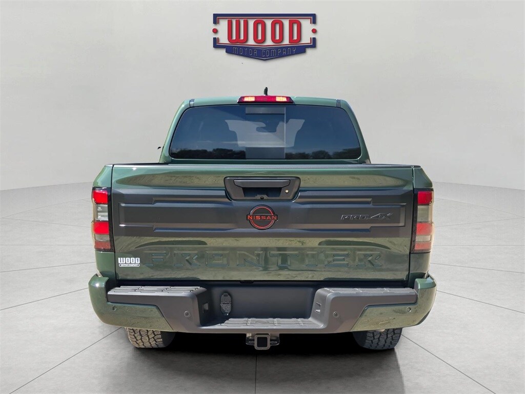 2026 Nissan Frontier PRO-4X photo 2